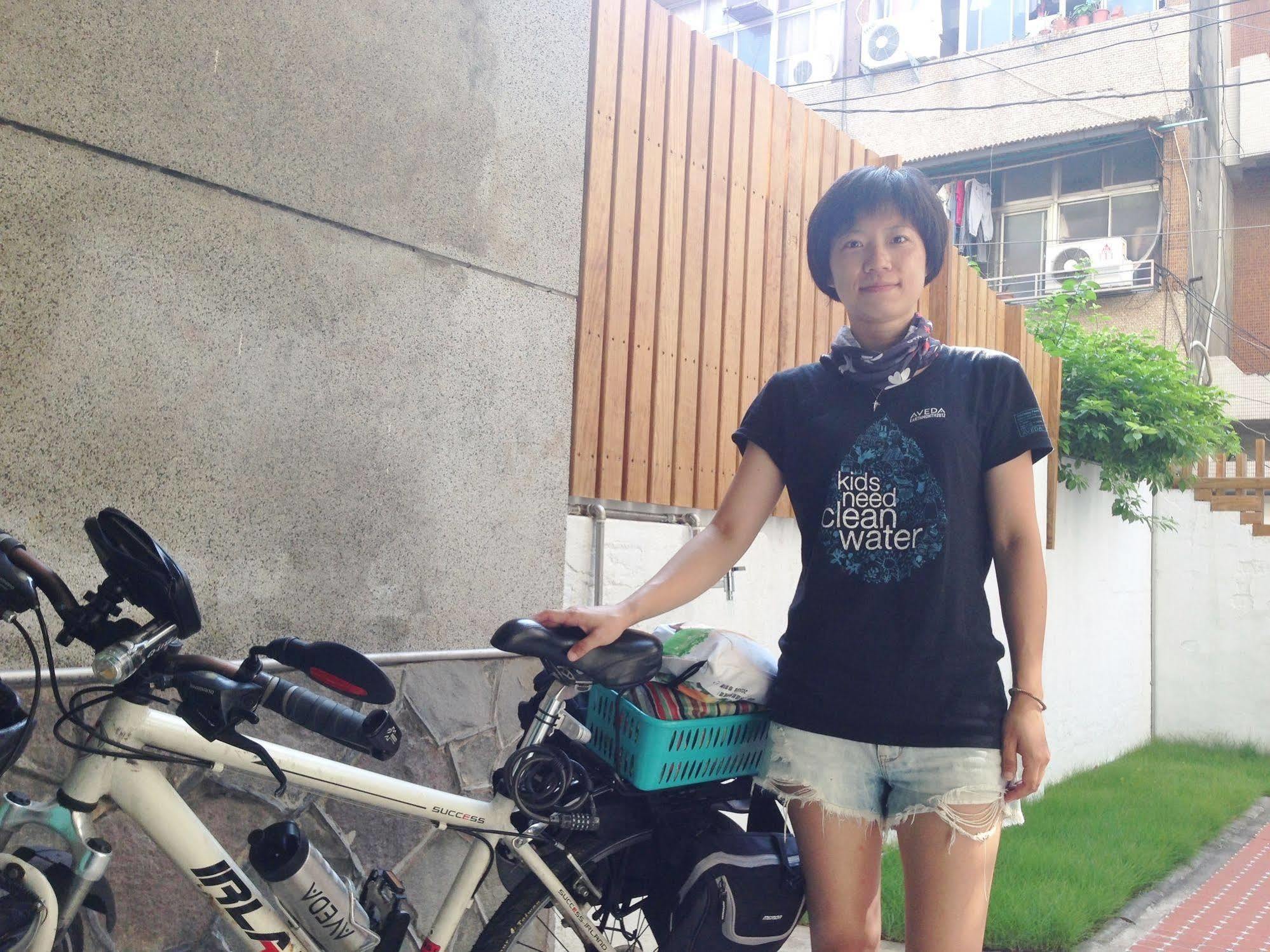 With Inn Hostel Kaohsiung Exterior foto